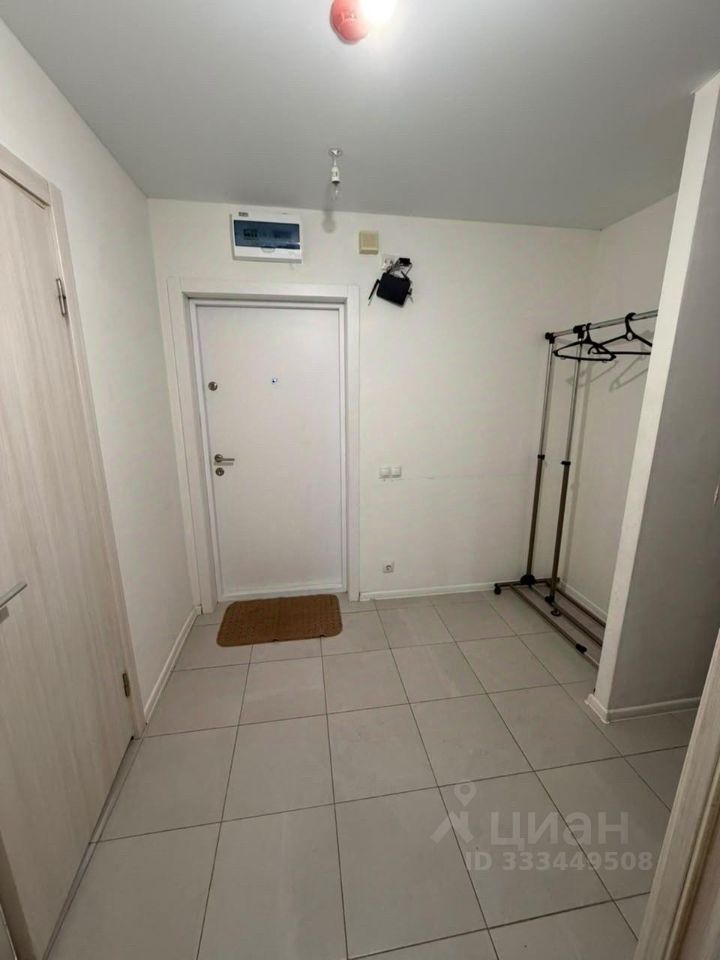 m. Lukhmanovskaya: Apartment, 2-rooms