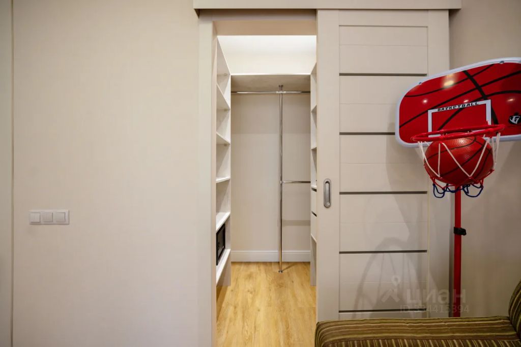 m. Pionerskaya: Apartment, 1-rooms