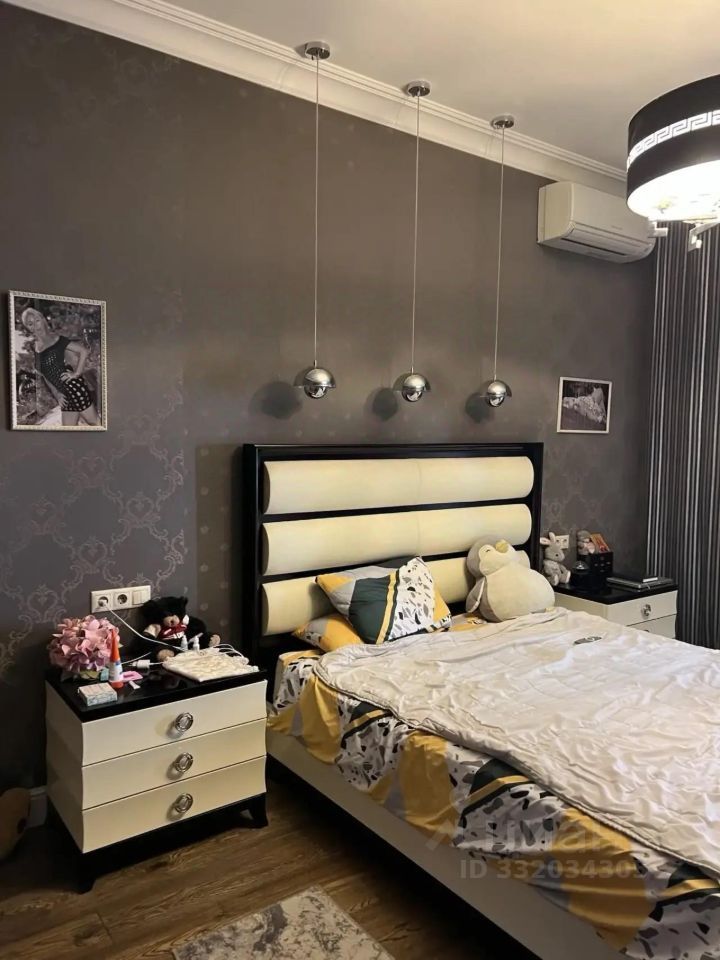 m. Molodezhnaya: Apartment, 3-rooms