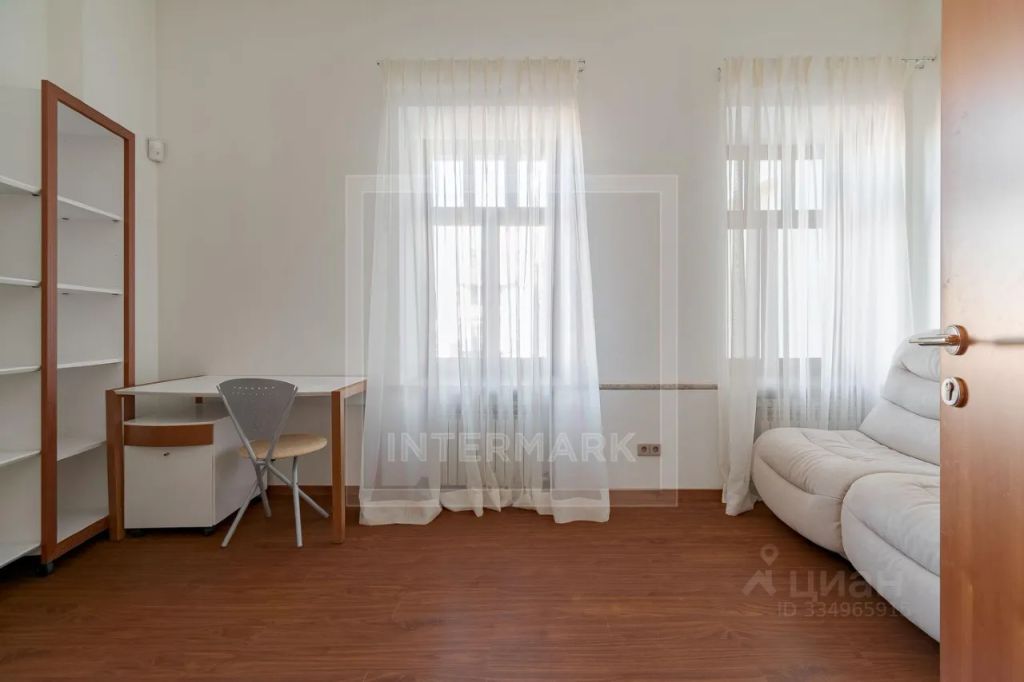 m. Trubnaya: Apartment, 3-rooms