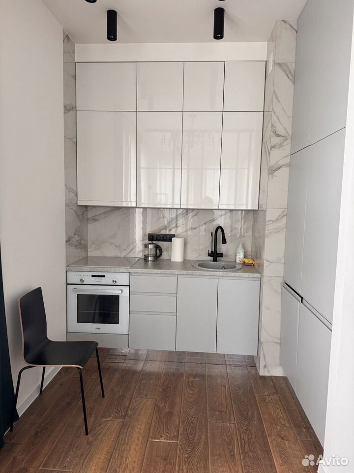 m. Molodezhnaya: Apartment, 2-rooms