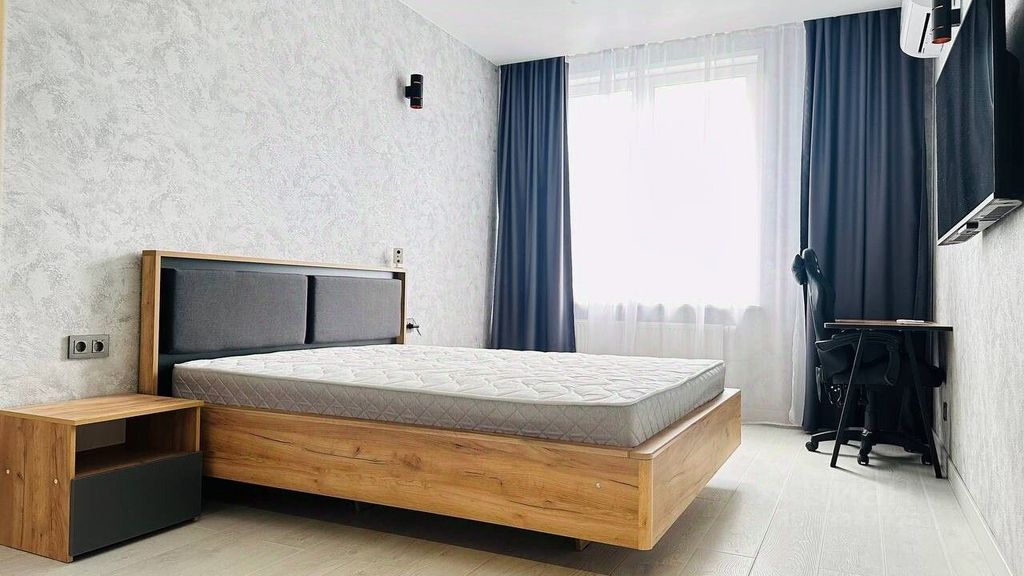 m. Oktyabrskoe pole: Apartment, 1-rooms