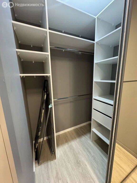 m. Tekhnopark: Apartment, 2-rooms