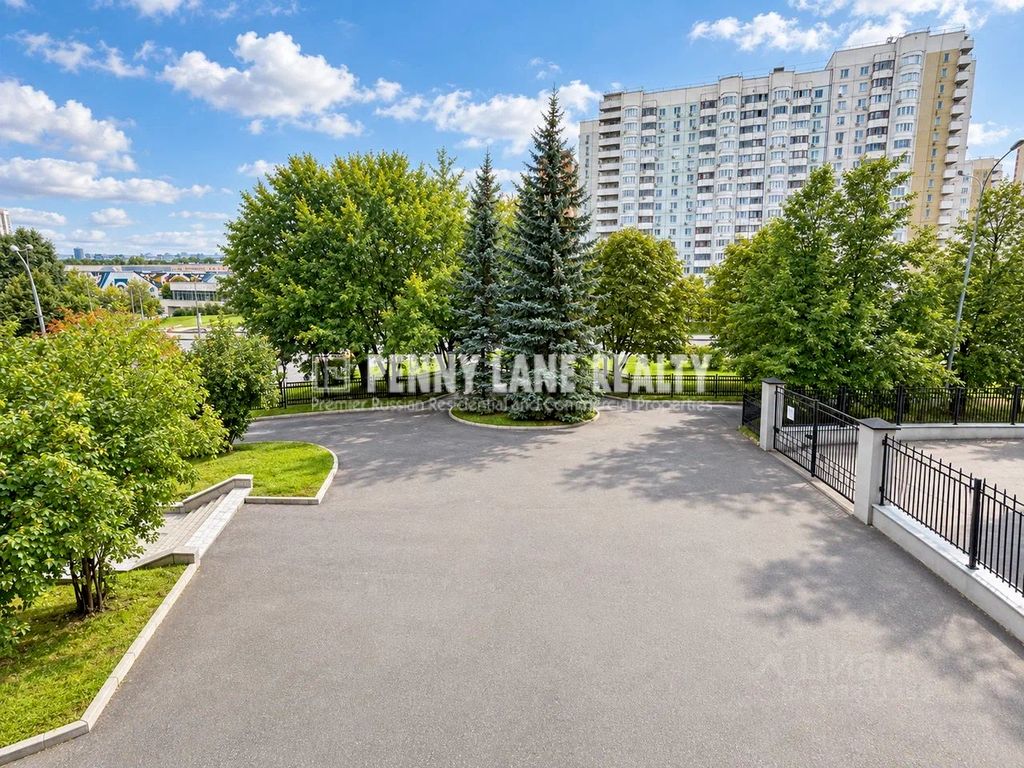 m. Universitet druzhby narodov: Apartment, 3-rooms