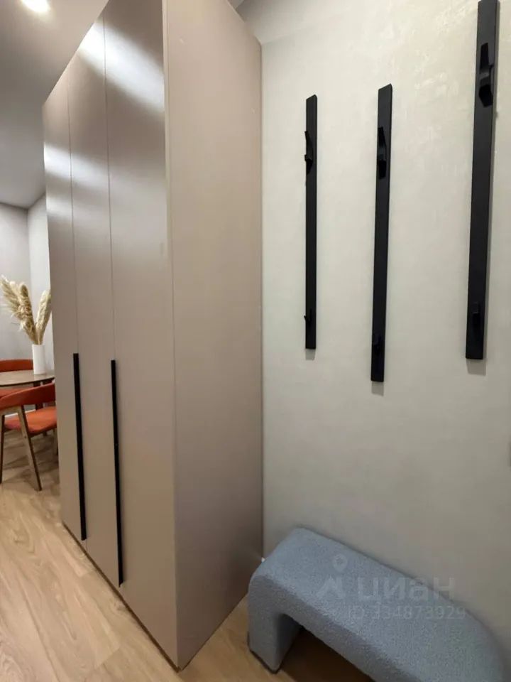 m. Maryina Roscha: Apartment, studio