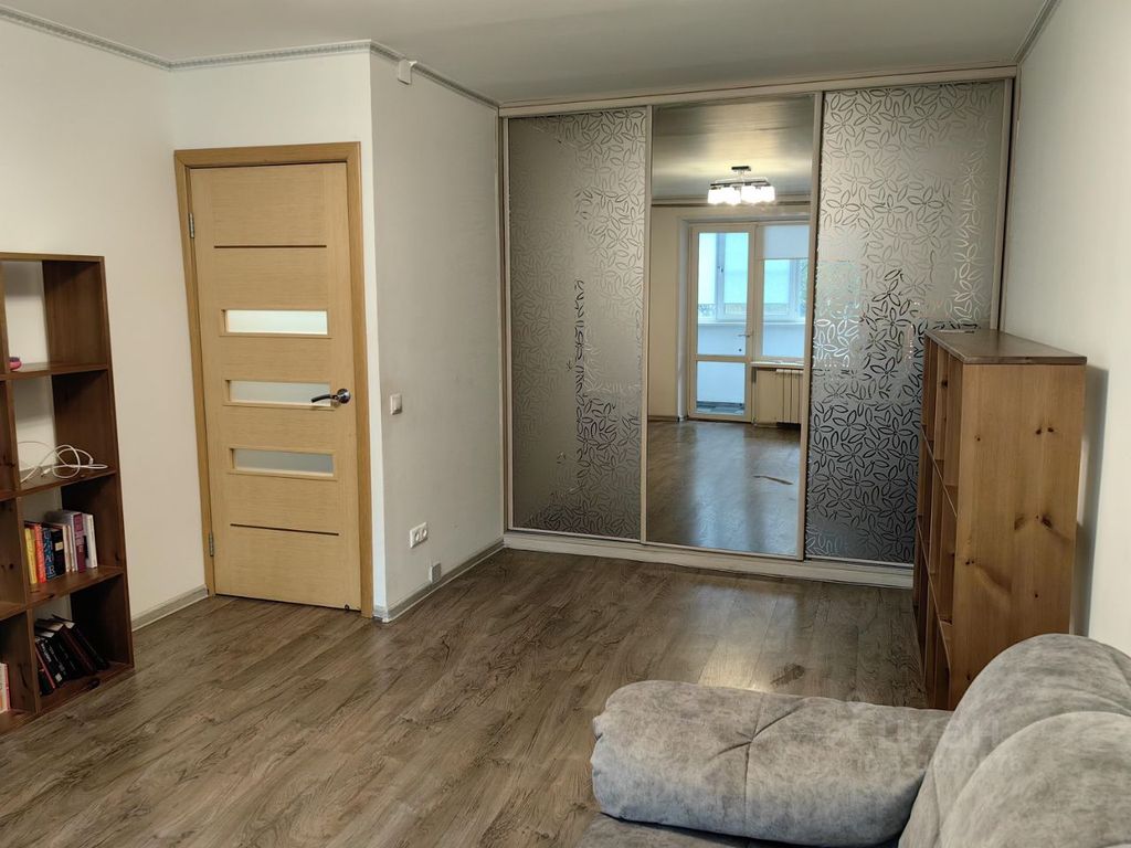 m. Ploschad trekh vokzalov: Apartment, 1-rooms