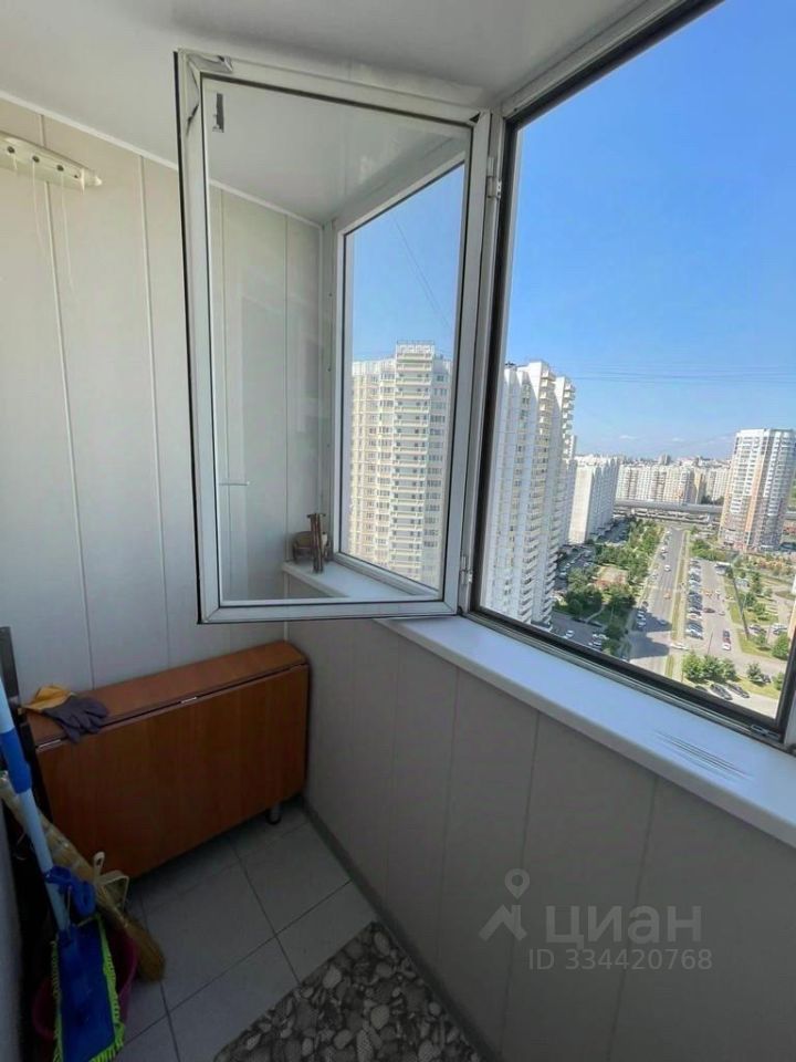 m. Nekrasovka: Apartment, 3-rooms