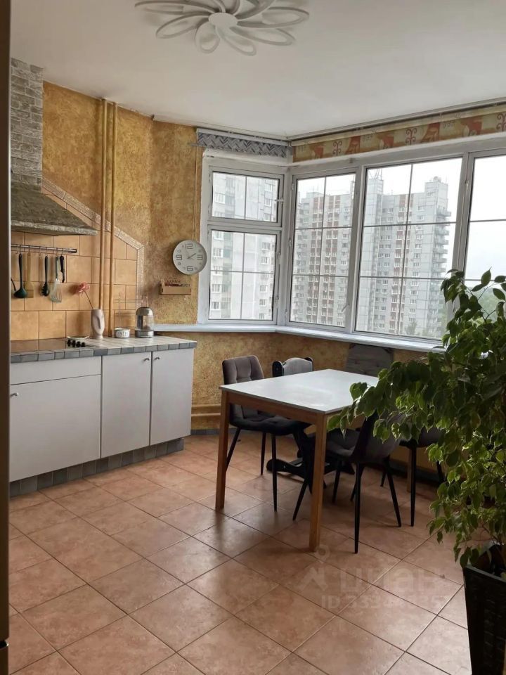 m. Odintsovo: Apartment, 3-rooms