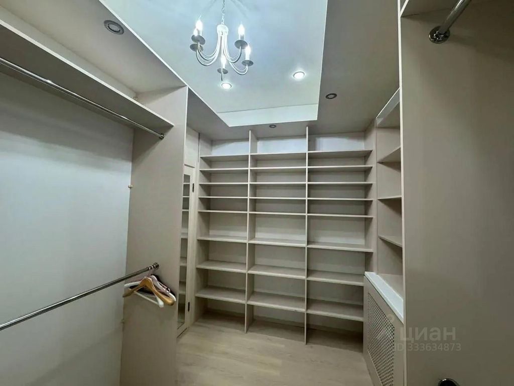 m. Vodniki: Apartment, 3-rooms