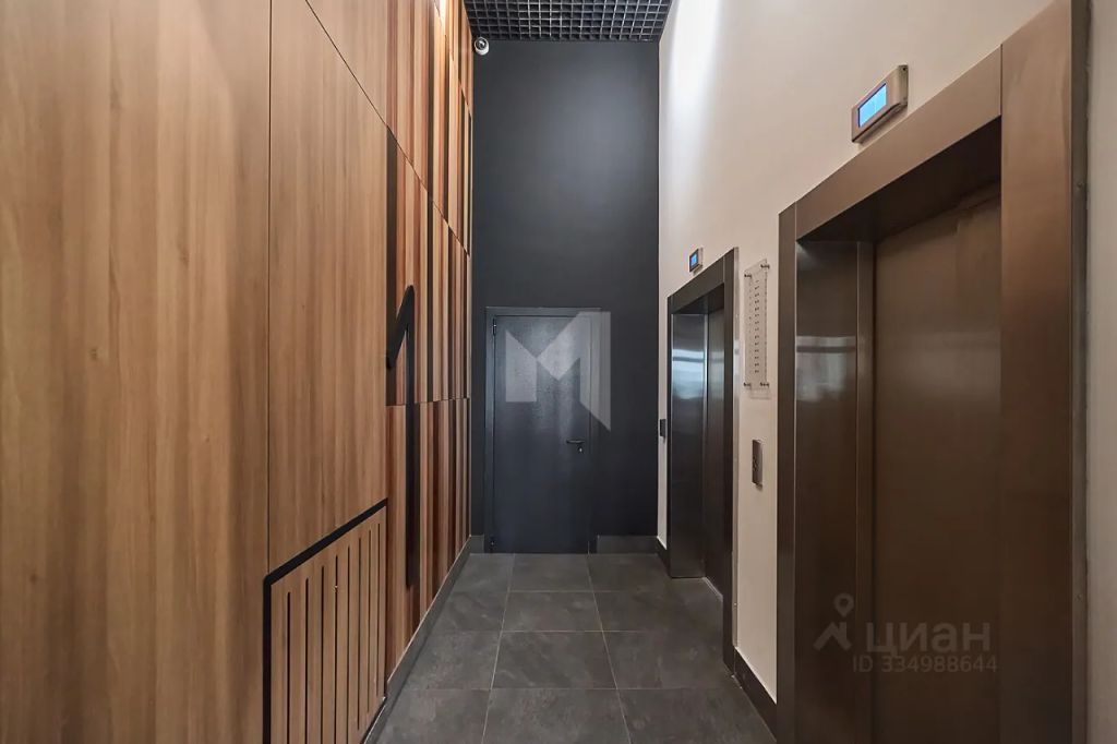 m. ZIL: Apartment, 2-rooms