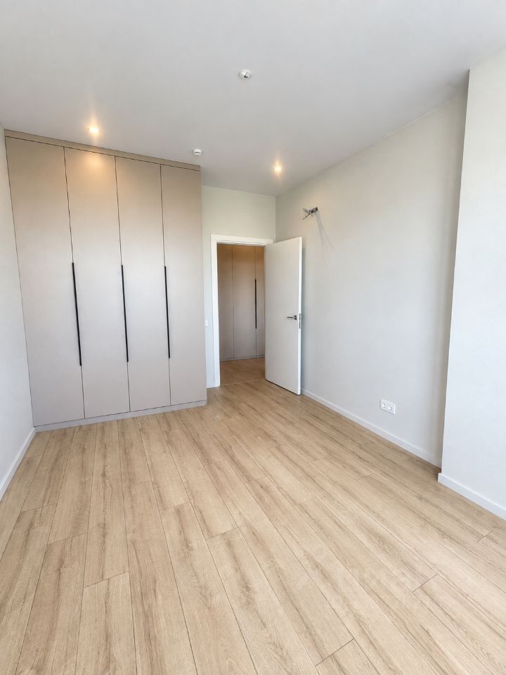 m. Trikotazhnaya: Apartment, 2-rooms