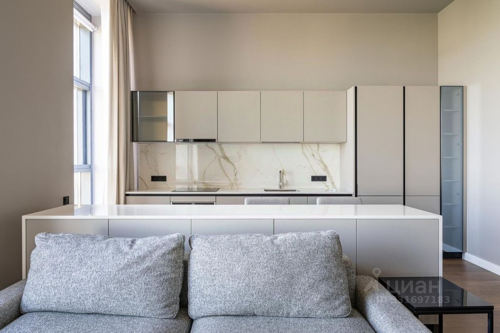 m. Bagrationovskaya: Apartment, 3-rooms