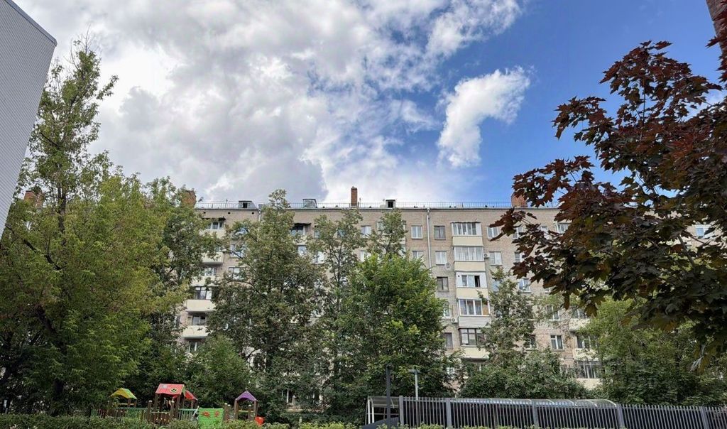 m. Ulitsa 1905 goda: Apartment, 2-rooms