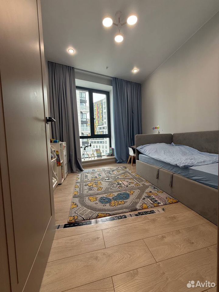 m. Narodnoe Opolchenie: Apartment, 2-rooms