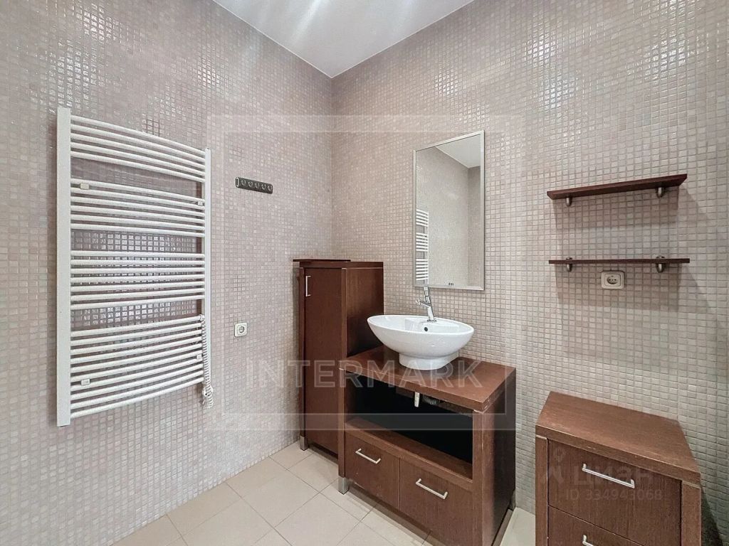 m. Borovitskaya: Apartment, 5-rooms