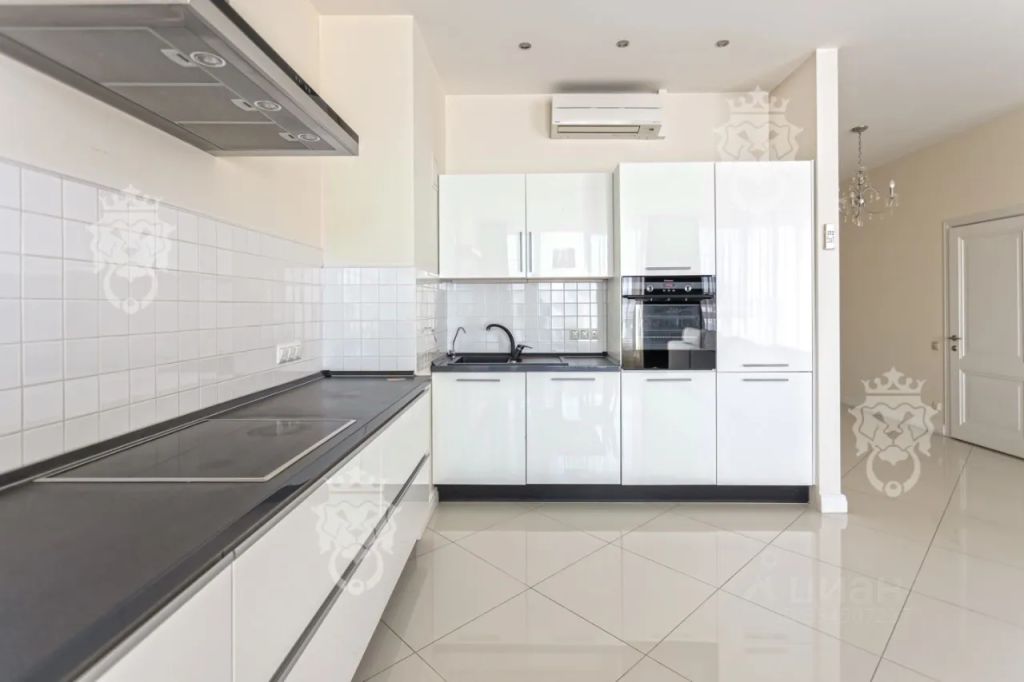 m. Grazhdanskaya: Apartment, 3-rooms