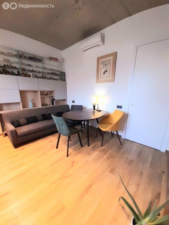 m. Spartak: Apartment, 2-rooms