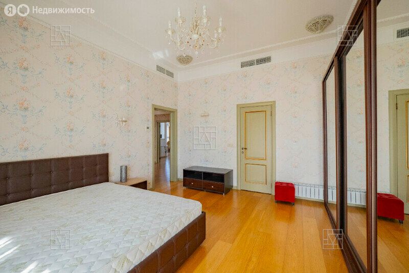 m. Frunzenskaya: Apartment, 4-rooms