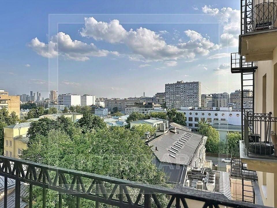 m. Novokuznetskaya: Apartment, 2-rooms