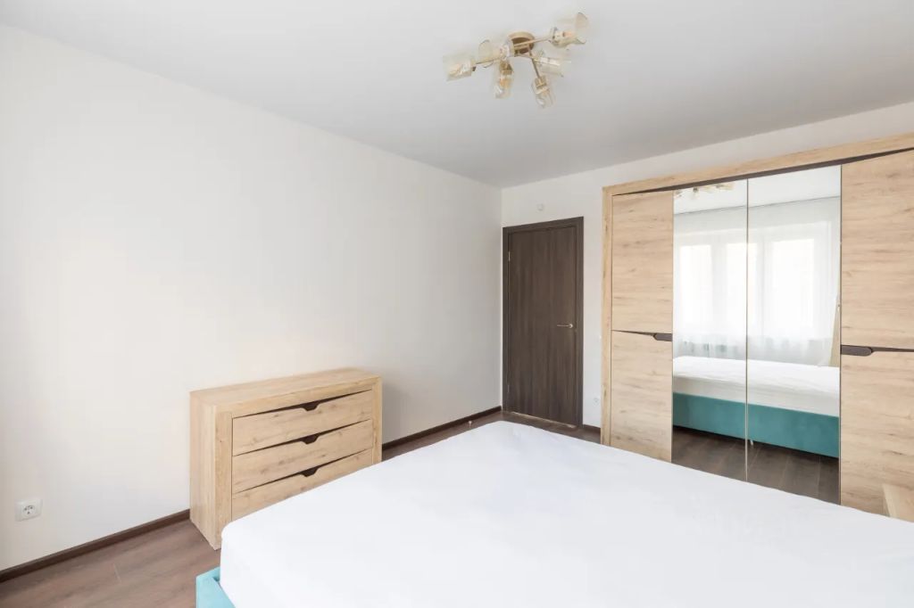 m. Bulvar Dmitriya Donskogo: Apartment, 2-rooms