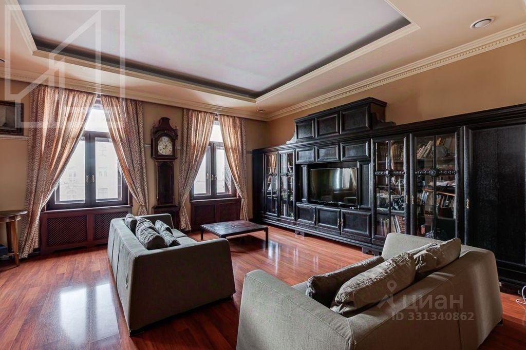 m. Mayakovskaya: Apartment, 3-rooms