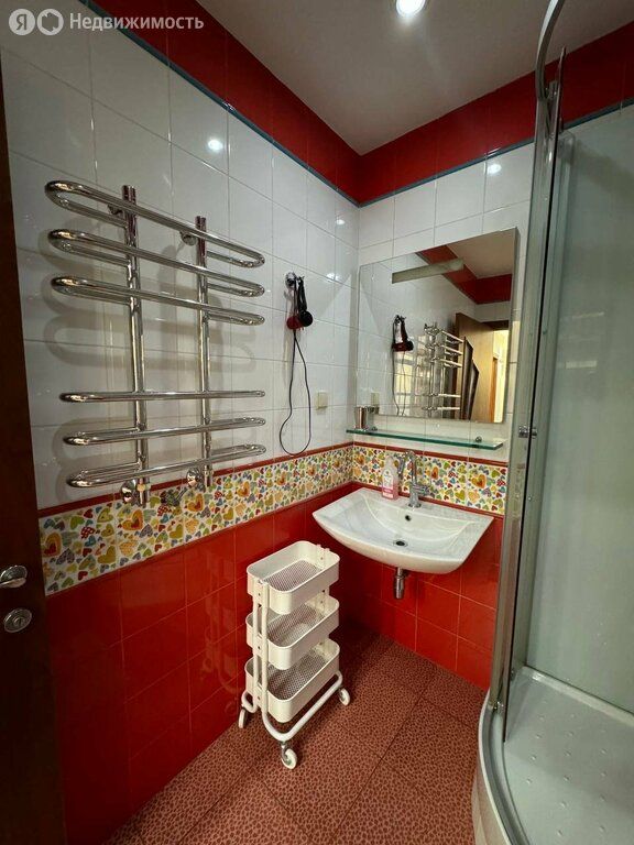 m. Ploschad trekh vokzalov: Apartment, 1-rooms