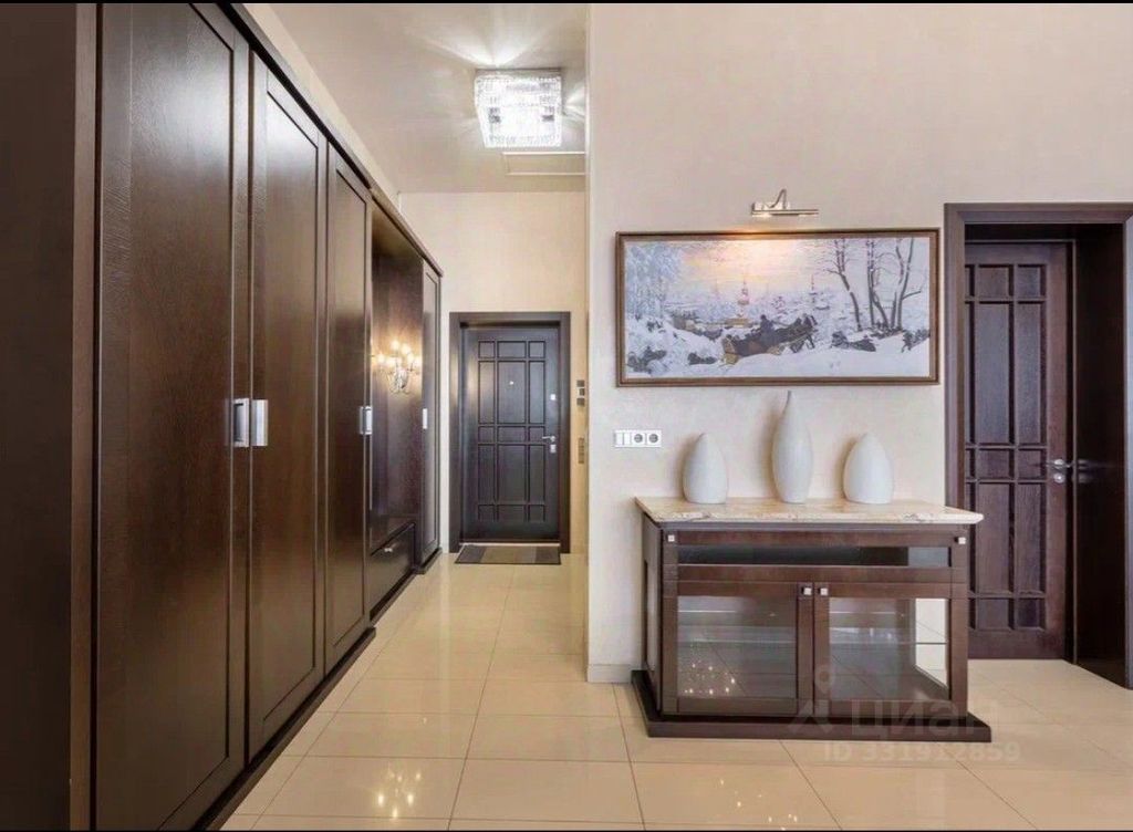 m. Minskaya: Apartment, 6-rooms