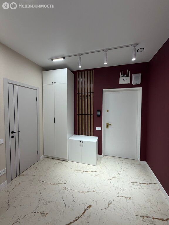 m. Dubrovka: Apartment, 2-rooms