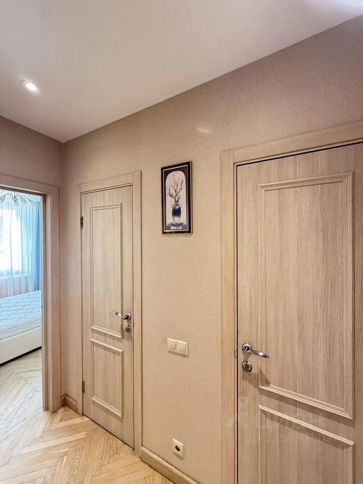 m. Barrikadnaya: Apartment, 2-rooms