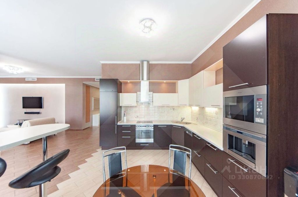 m. Smolenskaya: Apartment, 4-rooms