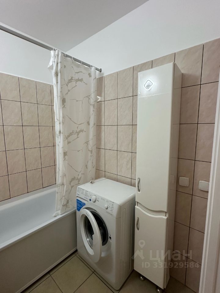 m. Levoberezhnaya: Apartment, 1-rooms