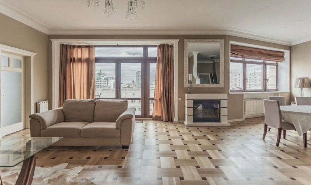 m. Mayakovskaya: Apartment, 4-rooms