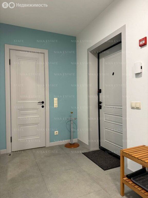 m. ZIL: Apartment, 2-rooms