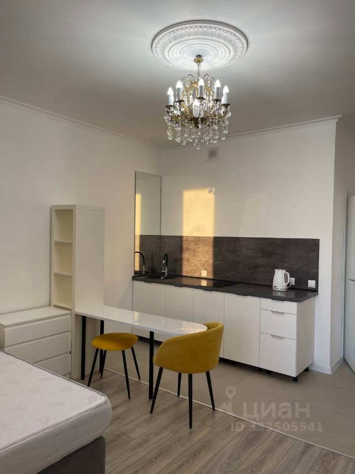 m. Strogino: Apartment, studio