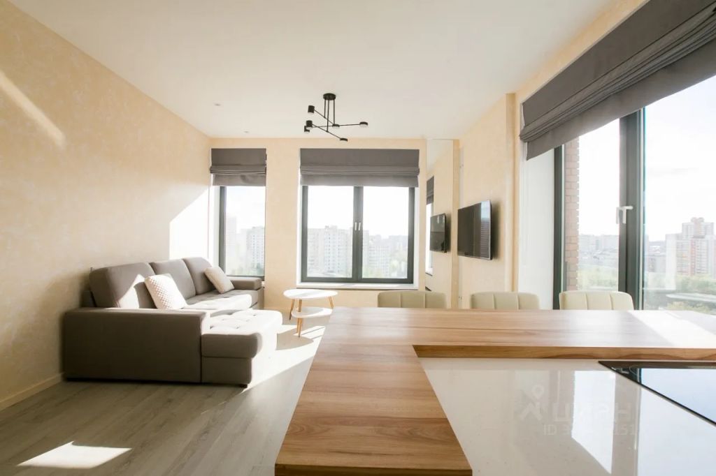 m. Molodezhnaya: Apartment, 2-rooms