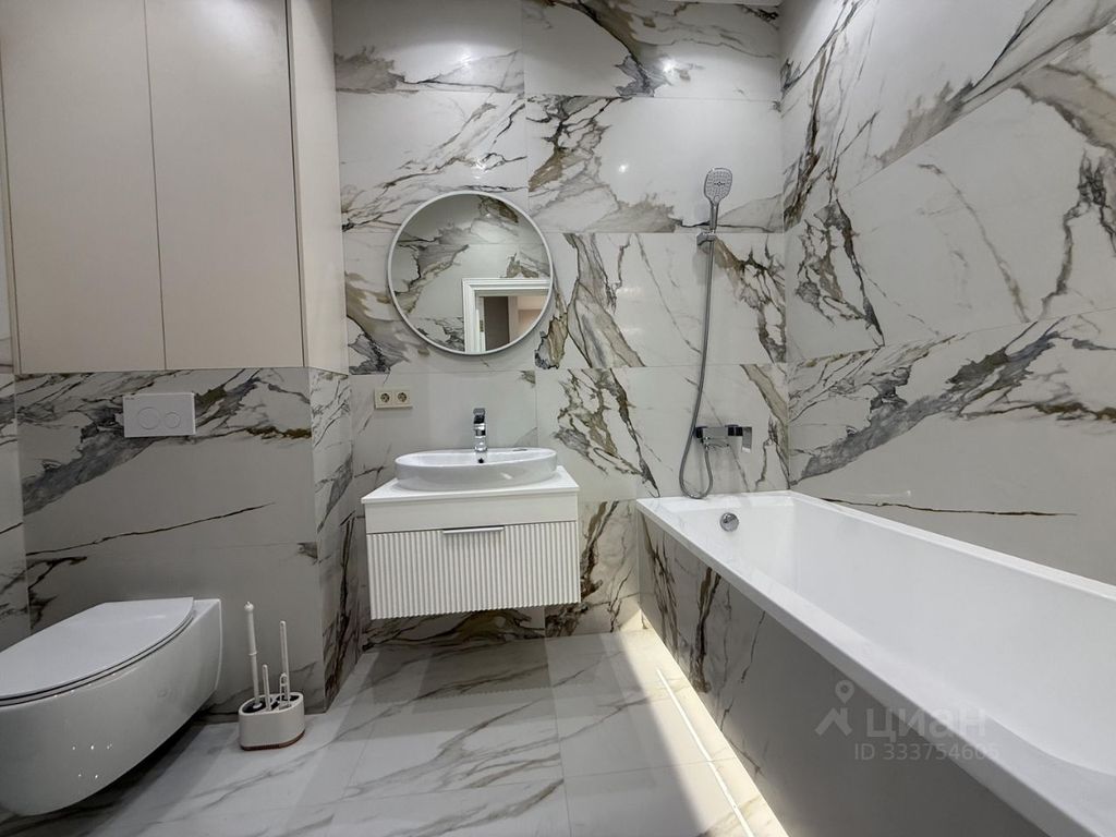 m. ZIL: Apartment, 2-rooms
