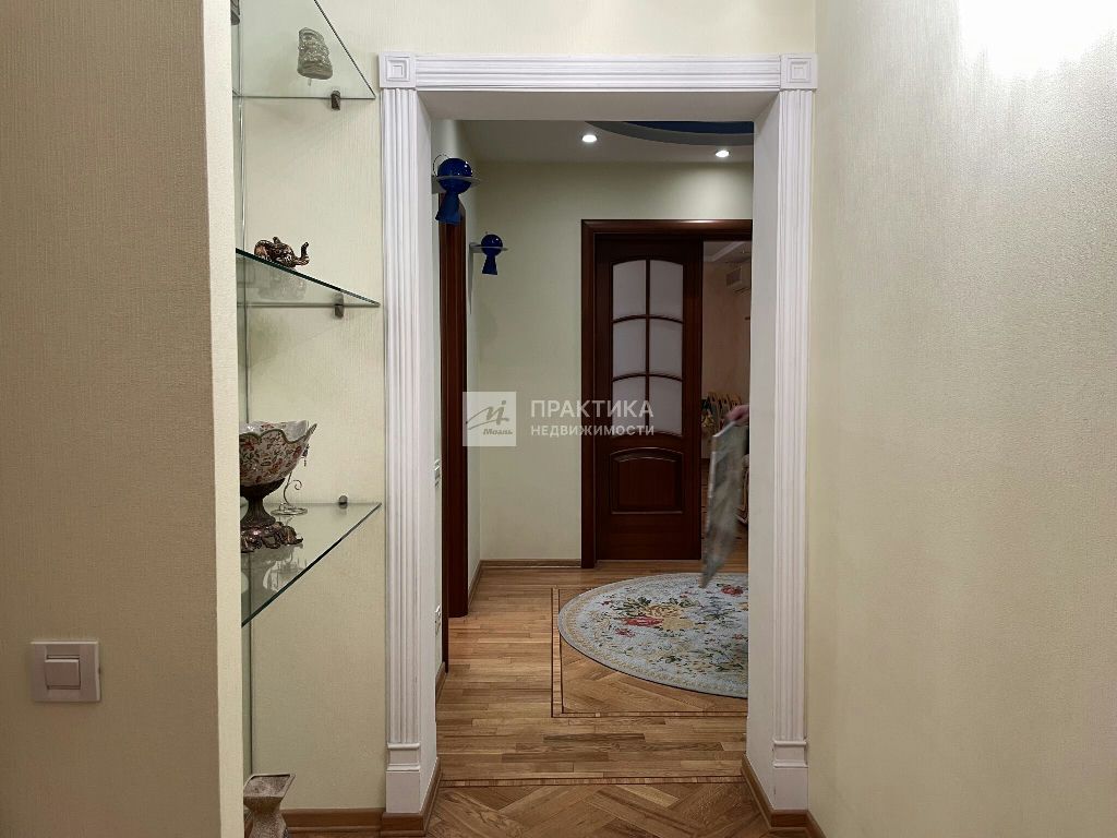 m. Mayakovskaya: Apartment, 3-rooms
