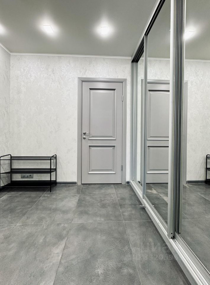 m. Shabolovskaya: Apartment, 1-rooms
