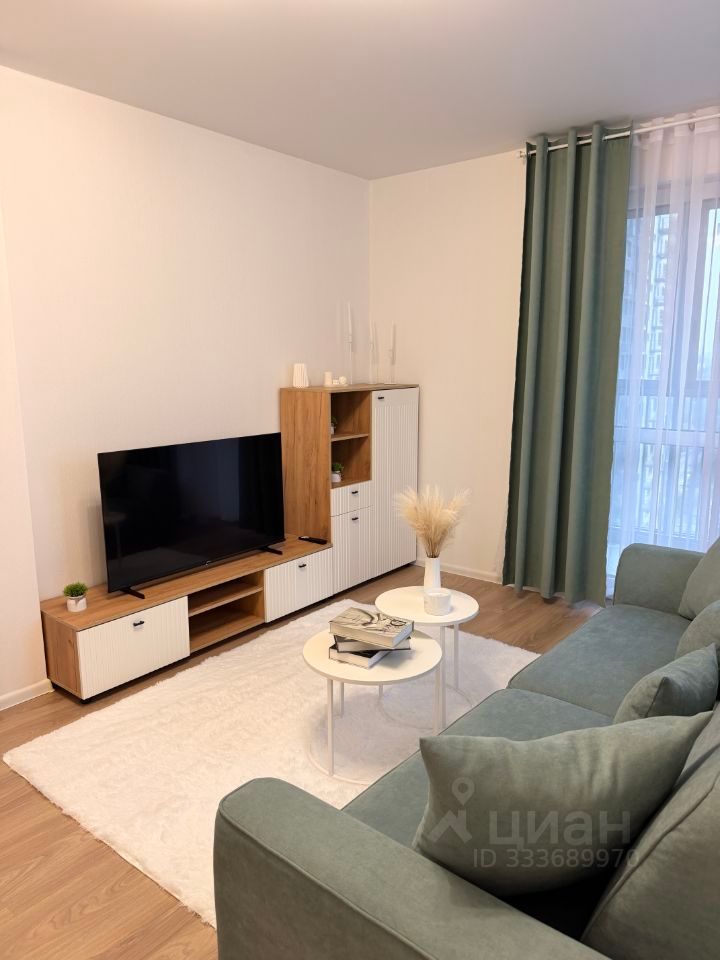 m. Slavyansky bulvar: Apartment, 2-rooms