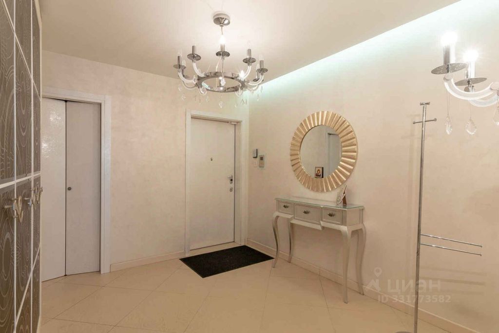 m. Slavyansky bulvar: Apartment, 3-rooms