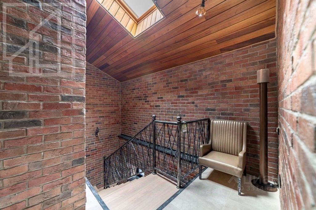 m. Aeroport: Apartment, 5-rooms