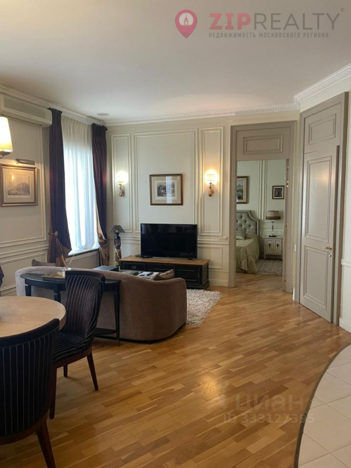 m. Smolenskaya: Apartment, 3-rooms