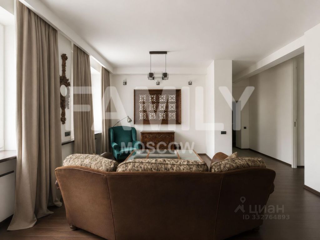 m. Mayakovskaya: Apartment, 2-rooms