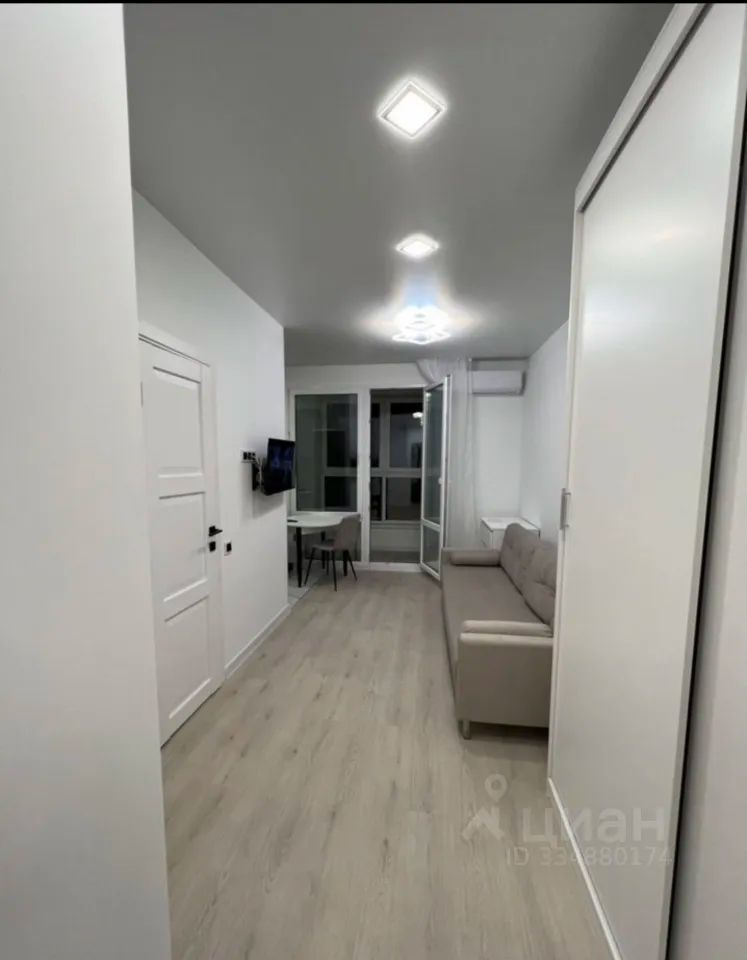 m. Pyatnitskoe shosse: Apartment, studio