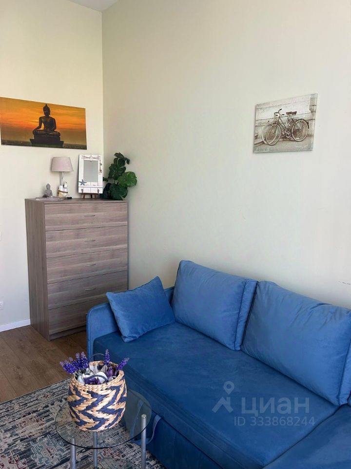m. Pyatnitskoe shosse: Apartment, 3-rooms