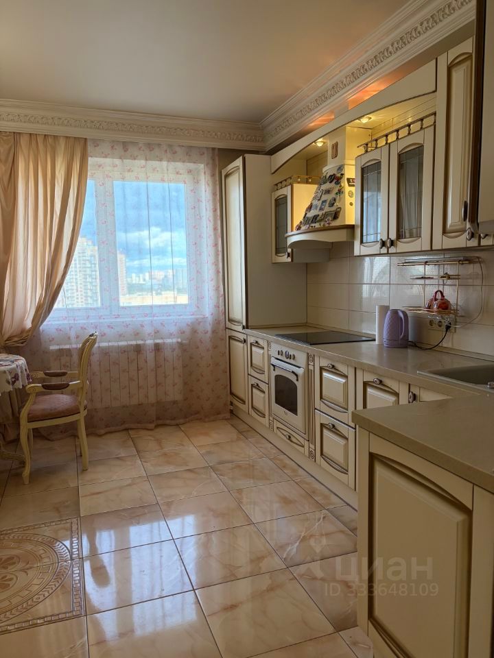 m. Khimki: Apartment, 3-rooms