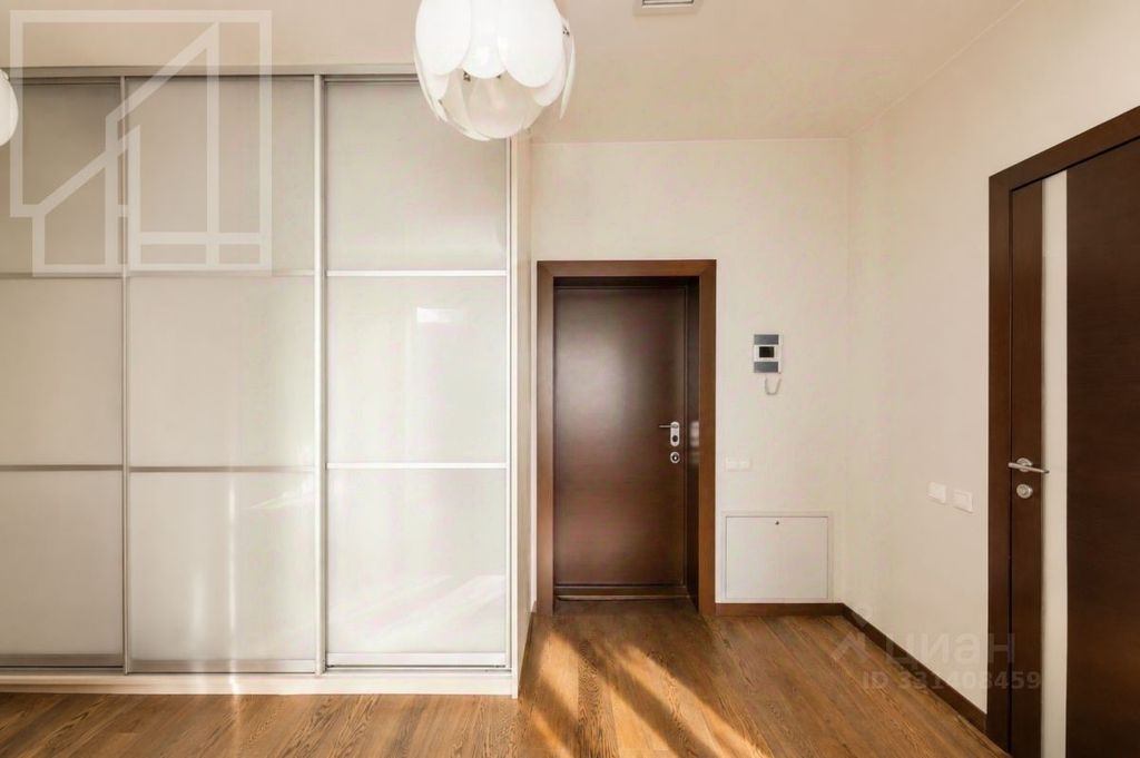 m. Chkalovskaya: Apartment, 3-rooms