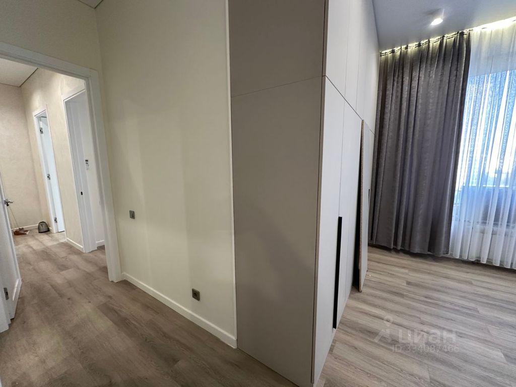 m. Aminyevskaya: Apartment, 3-rooms