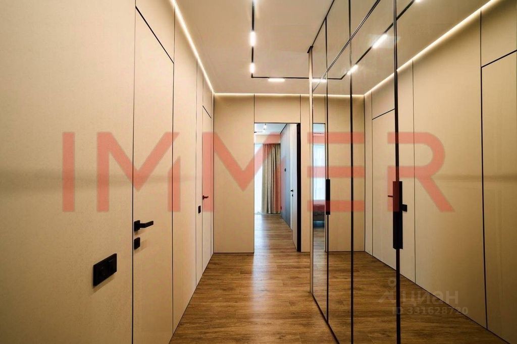 m. Shabolovskaya: Apartment, 3-rooms