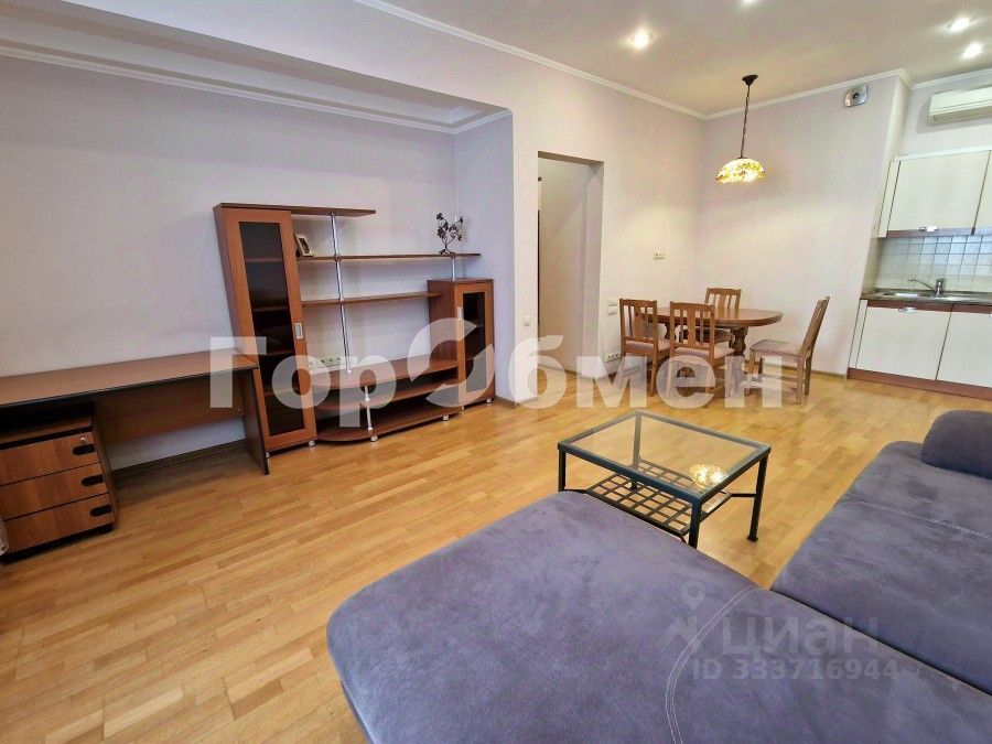 m. Delovoy tsentr (Vystavochnaya): Apartment, 2-rooms